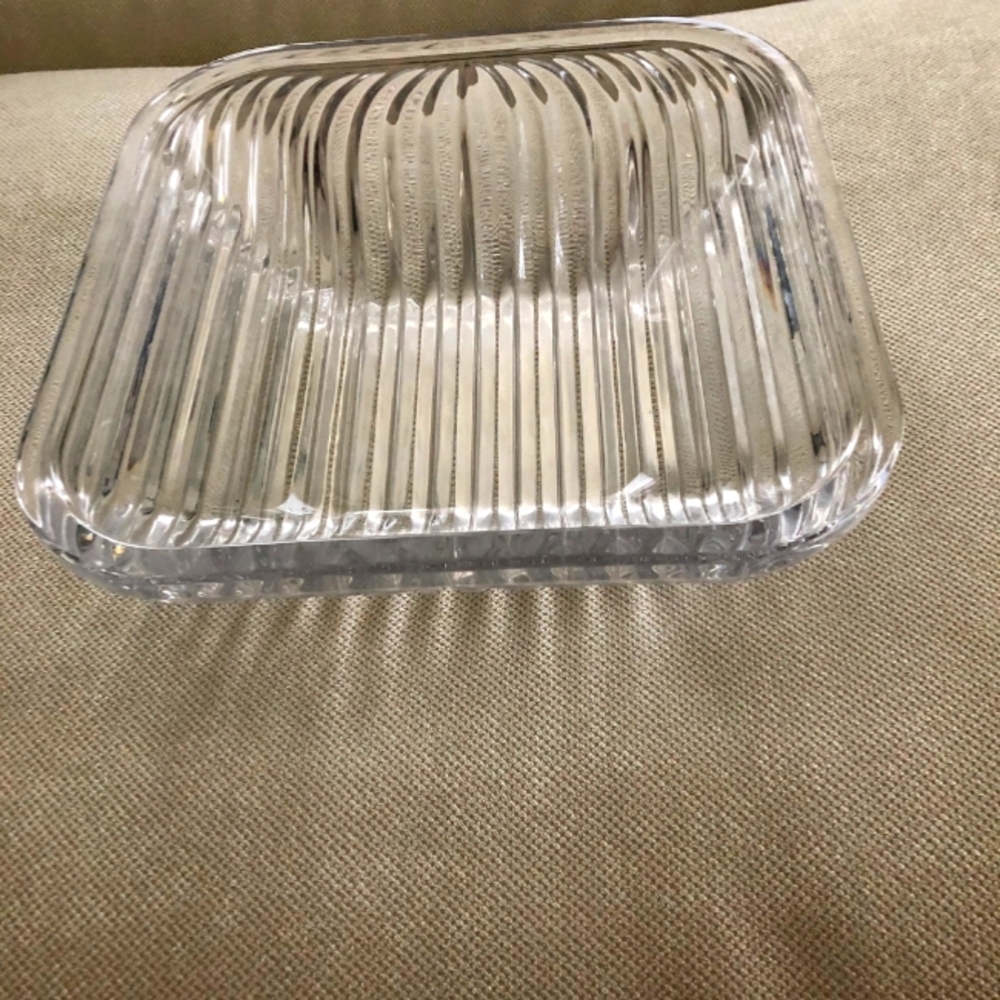 Beautiful glass vegetable severing tray.
